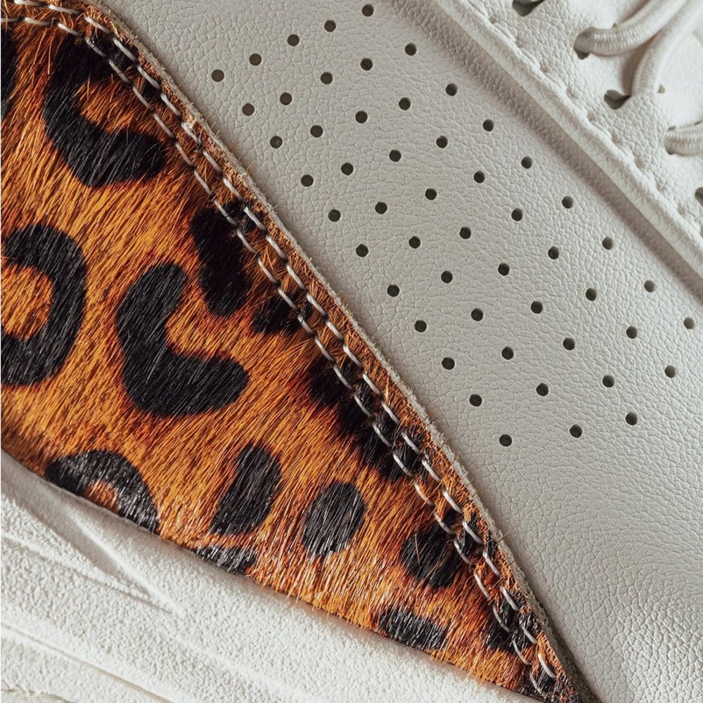 Clove Nurse Shoes Limited Edition Nursing Sneakers Animal Leopard Print Faux Fur - Picture 3 of 12